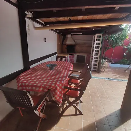 Casa Los Abuelos - La Capellania * La Oliva